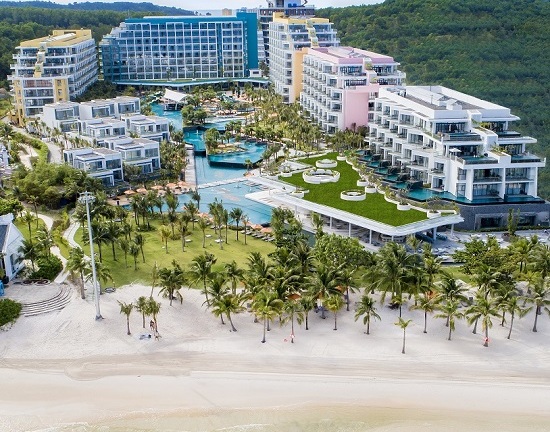 Premier Residences Phu Quoc Emerald Bay tung ưu đãi “Du lịch tiết kiệm”  