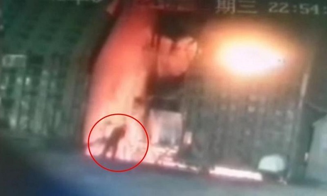 Thua chứng khoán, nam công nhân tuyệt vọng chọn cách giải thoát khiến ai nấy ám ảnh khi nghĩ tới