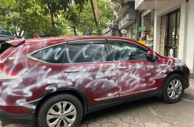 Người phun sơn trắng loang lổ khắp ô tô Honda CR-V ở Hải Phòng là ai?