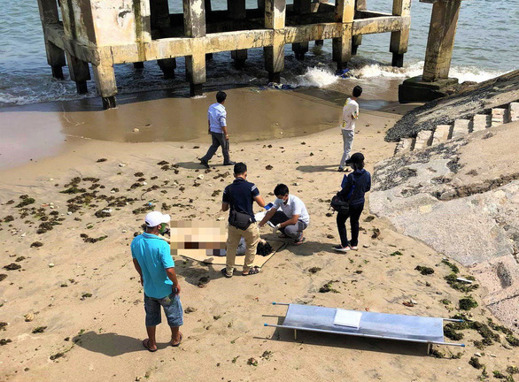 Vụ thi thể nam giới trôi trên vịnh Nha Trang: Nhân chứng nói gì?