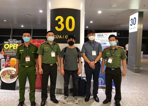 Hà Nội: Bắt giữ đối tượng truy nã người Hàn Quốc đang trốn tại quận Cầu Giấy