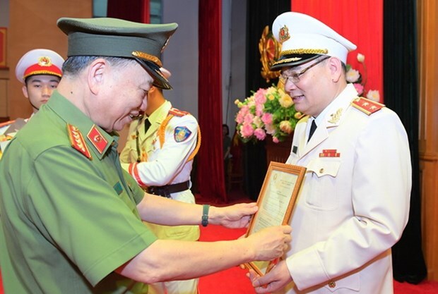 Thăng cấp bậc hàm Trung tướng đối với Người phát ngôn Bộ Công an Tô Ân Xô