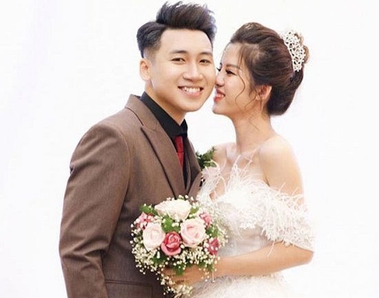 Tin tức giải trí mới nhất ngày 19/4: Vlogger Huy Cung xác nhận ly hôn với bà xã Linh My