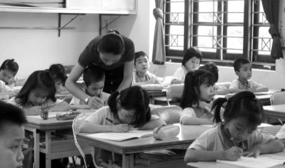 Chọn sách giáo khoa mới: Không thể gạt bỏ tiếng nói của giáo viên