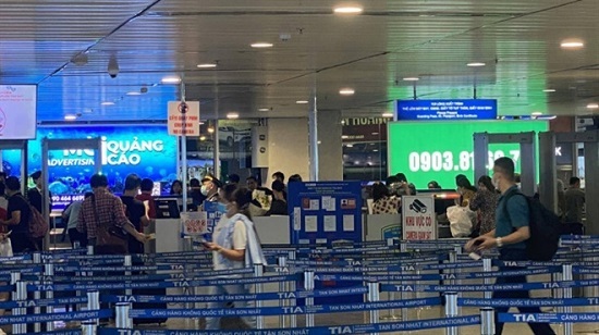 Sân bay Tân Sân Nhất lắp thêm 5 máy soi an ninh, giải tỏa ùn tắc nhà ga quốc nội