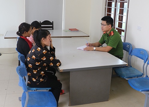 Ngăn chặn 3 thai phụ vùng cao vượt biên qua Trung Quốc bán con