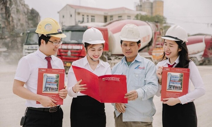 Cán bộ, người lao động Agribank hưởng ứng Tháng công nhân năm 2021