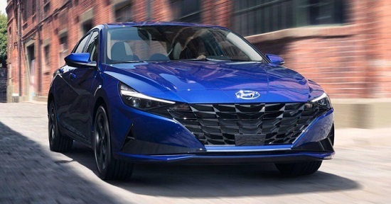 Hyundai Elantra ra mắt phiên bản mới 1.6 Executive, giá bán chỉ từ 785 triệu đồng 