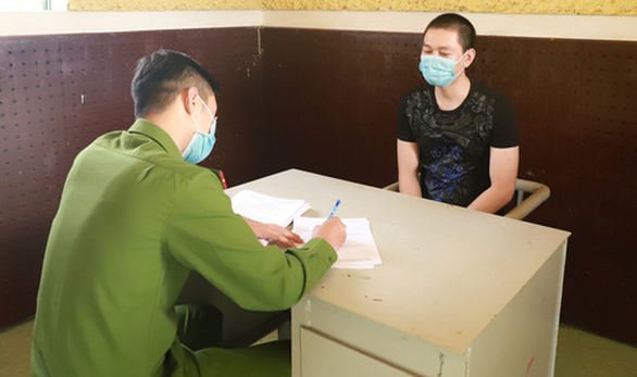 Phá đường dây mua bán cầu thủ ảo, lừa 34 tỷ: Ông trùm đang bị truy nã là ai?