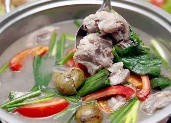 Món canh chua 