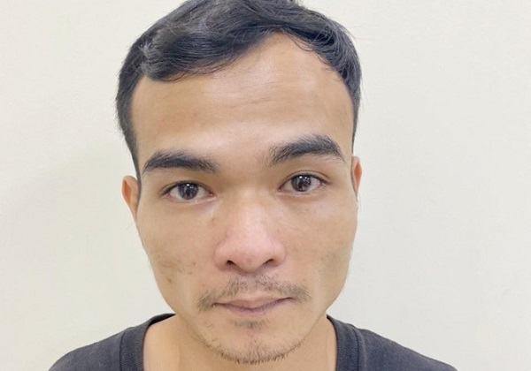 Khởi tố đối tượng có hành vi chống người thi hành công vụ