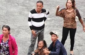 Người nhà kẻ chặt tay cô gái cướp SH có đáng thương?