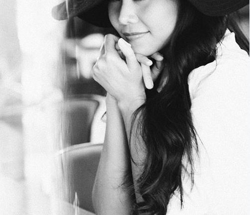 Sao Việt mua vàng, nuôi heo để giữ tiền