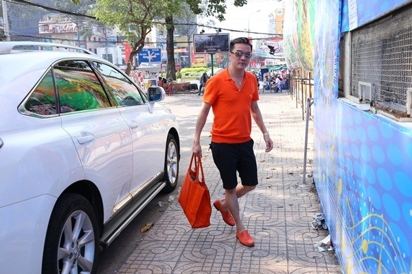 Đàm Vĩnh Hưng sành điệu với phong cách ton-sur-ton