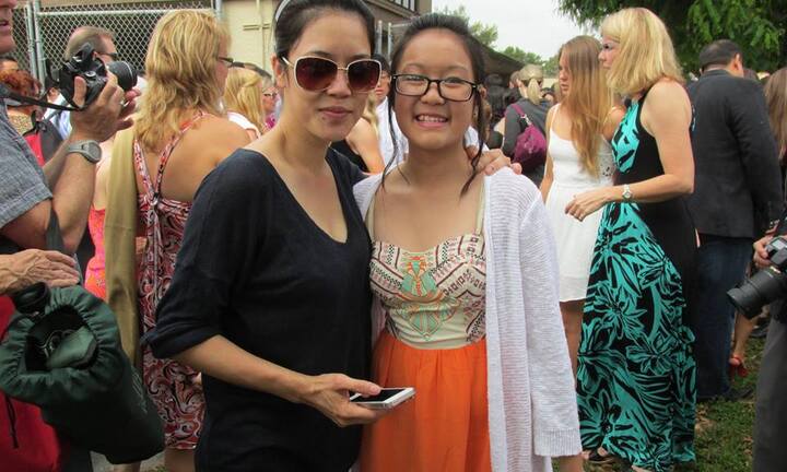 Con gái Thu Phương được tổng thống Mỹ ký tặng bằng khen