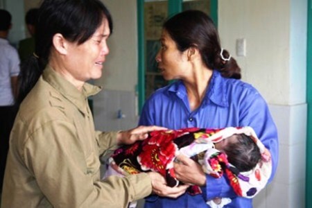 Trẻ tử vong sau khi tiêm chủng: Do nhầm thuốc gây co tử cung