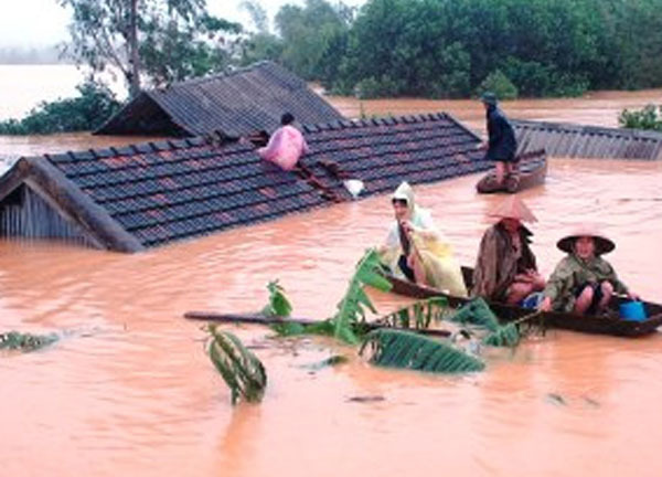 Những hình ảnh đầy xót xa khi cơn siêu bão đi qua