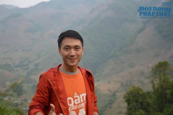 Chàng trai tình nguyện bằng cả con tim