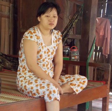 Nhậu say sỉ nhục hàng xóm một phụ nữ bị chém gần đứt lìa cánh tay