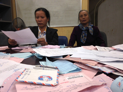 Vụ Hàn Đức Long: Điều tra viên dùng cờ - lê quật vào 