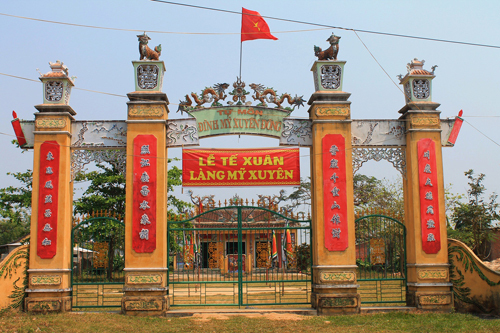 Bí ẩn chưa kể về ngôi làng còn nhiều đạo sắc phong nhất Việt Nam