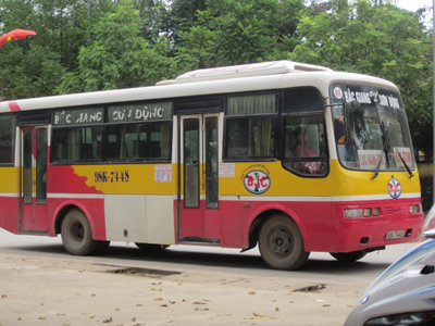 Lái xe bus: Nghề chơi cũng lắm... chuyện tơi bời