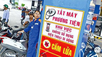 Nhìn lại những văn bản ký chưa ráo mực đã phải thu hồi