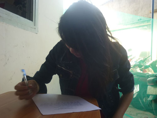 Nữ quái 9x mang thai cầm đầu nhóm côn đồ chém người 