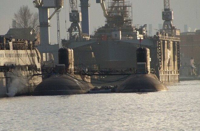 Việt Nam ký nhận bàn giao tàu ngầm Hà Nội từ Nga