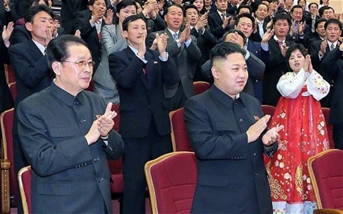 Thế giới 24h: Kim Jong-un hạ bệ chú dượng theo di chúc của cha?