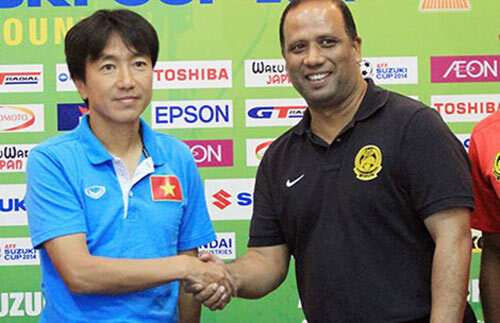 HLV ĐT Việt Nam nhận lương cực hẻo so với HLV Malaysia