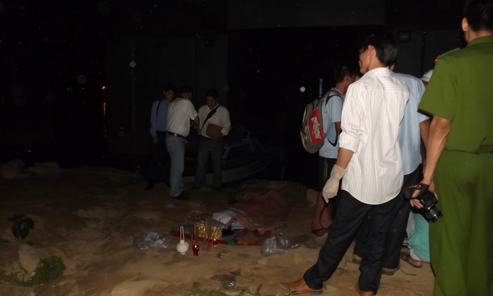 Nam thanh niên nhảy cầu Giã Viên tự tử