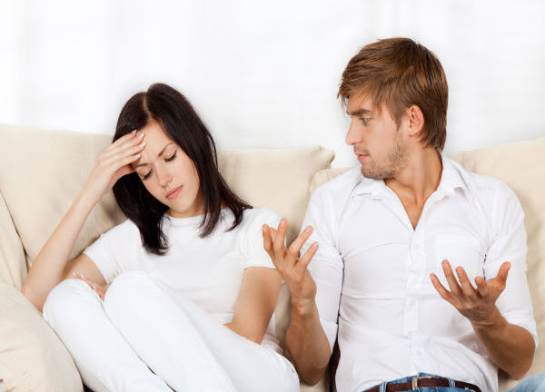 Những câu nói “kinh điển” đàn ông thường dối vợ