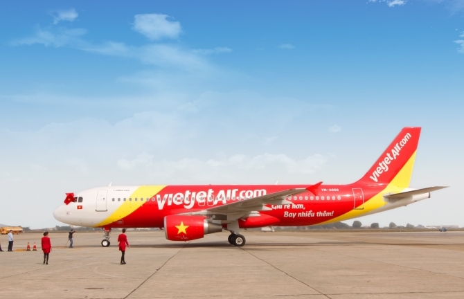 Yêu cầu mua vé Vietjet Air của Bộ Công thương “hơi thái quá”?