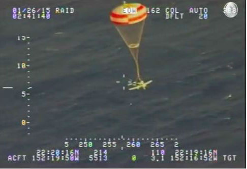 Thoát chết thần kỳ dù máy bay hết nhiên liệu giữa đại dương