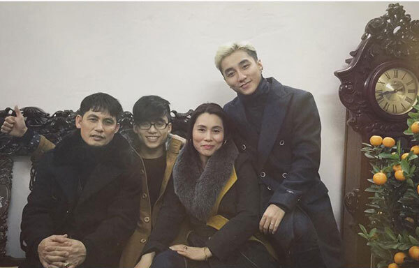 10 ảnh hot trên Facebook Sao Việt ngày đầu năm