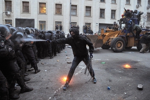 Quốc hội Ukraine bác bỏ kiến nghị bất tín nhiệm chính phủ