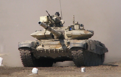 Việt Nam xem xét mua xe tăng T- 90 của Nga