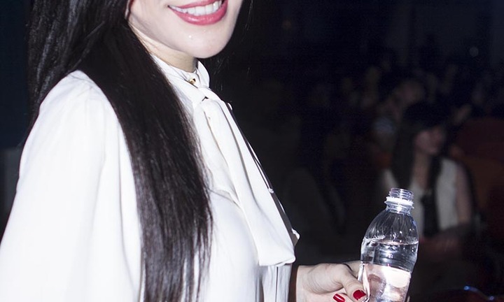 Uyên Trang giản dị trong đêm nhạc gây quỹ học bổng