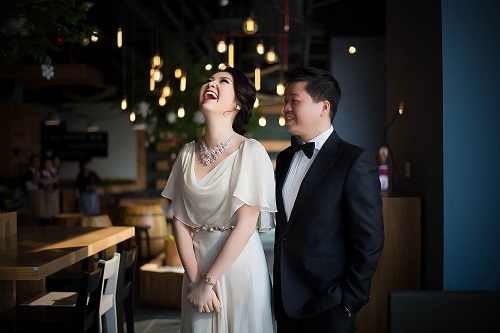 Á hậu Thụy Vân nhắng nhít trêu đùa cùng Đăng Dương, Việt Hoàn