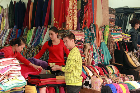 Sao Việt 24h: Đàm Vĩnh Hưng thể hiện khả năng 