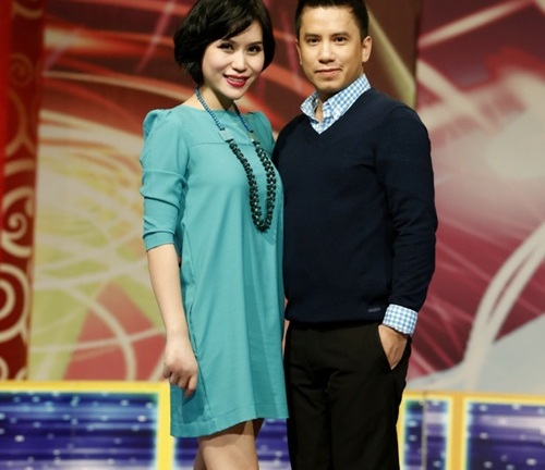 Hồng Mơ – Quang Toàn lần đầu song ca hát mừng mùa Xuân