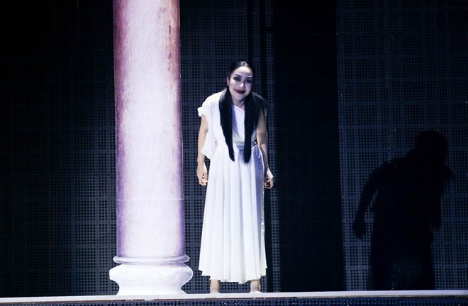 Ngân Khánh được điểm cao vì hóa chằn tinh xanh lét 