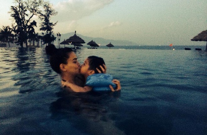 Hồ Ngọc Hà bực mình vì Cường Đôla khoe ảnh gia đình hạnh phúc