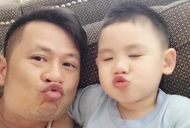 Facebook sao 24h: Bằng Kiều, Đông Nhi thi nhau chu môi tự sướng