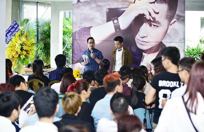 Phạm Hồng Phước gom tiền cát sê diễn 1 năm làm Album đầu tay