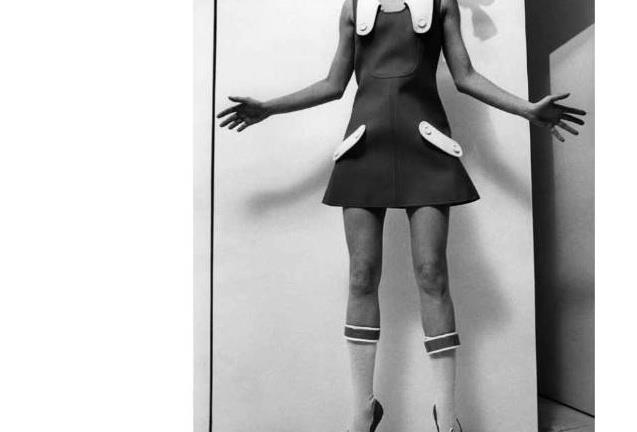 Lý Nhã Kỳ bảo trợ cho triển lãm thời trang lớn tại Pháp?