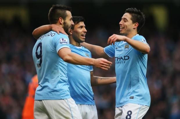Những cái nhất sau vòng 13 Premier League