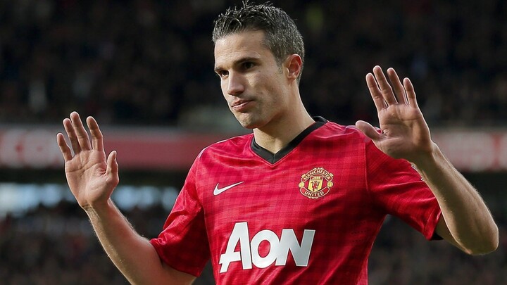 MU bất ngờ muốn gia hạn hợp đồng với Van Persie