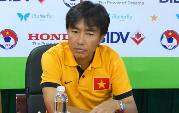 HLV trưởng ĐT Việt Nam ban lệnh cấm lạ trước thềm AFF Cup